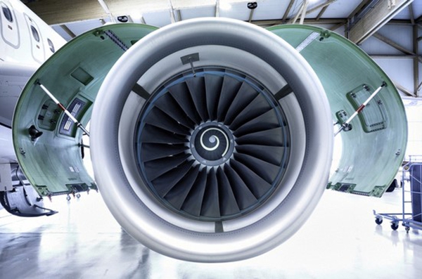 航空發(fā)動機(jī)