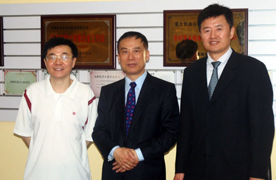徐揚生院士、李學金教授蒞臨亞泰光電交流指導